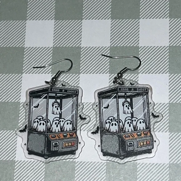Ghost Claw Machine Earrings - Picture 3 of 5